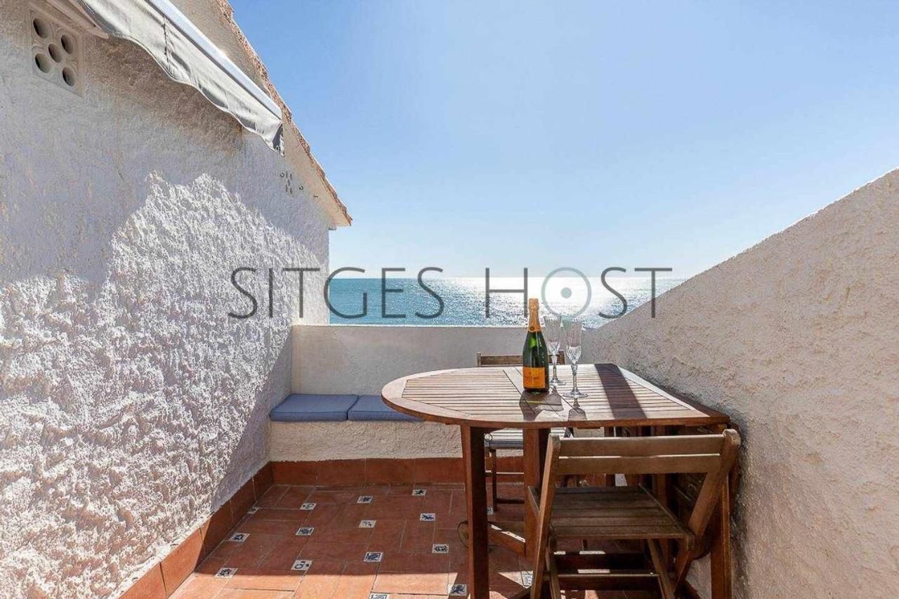 Alojate En Una Torre Sobre El Mar Apartment Sitges Exterior foto